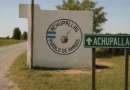 Camino de entrada al pueblo de Achupallas, Buenos Aires.